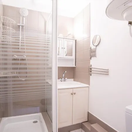Apartment With Balcony At 7 Min From The Bormes-les-Mimosas